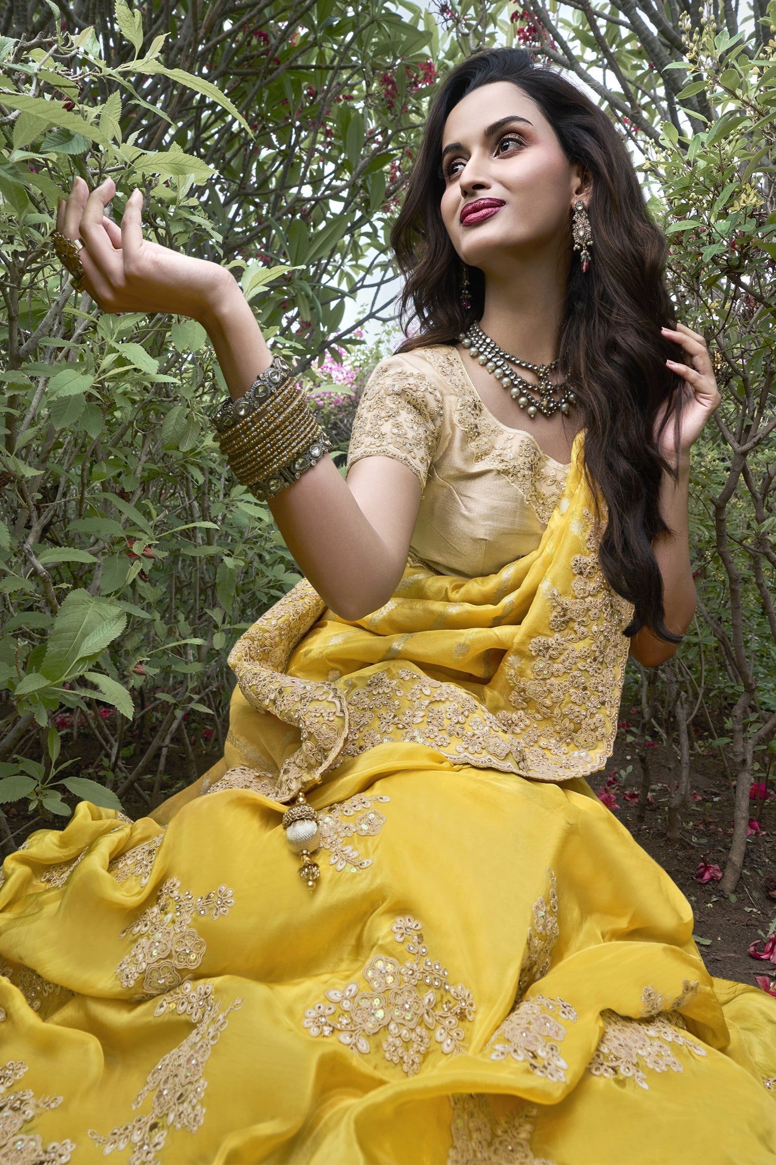 Golden Glimmer Tissue Silk Saree