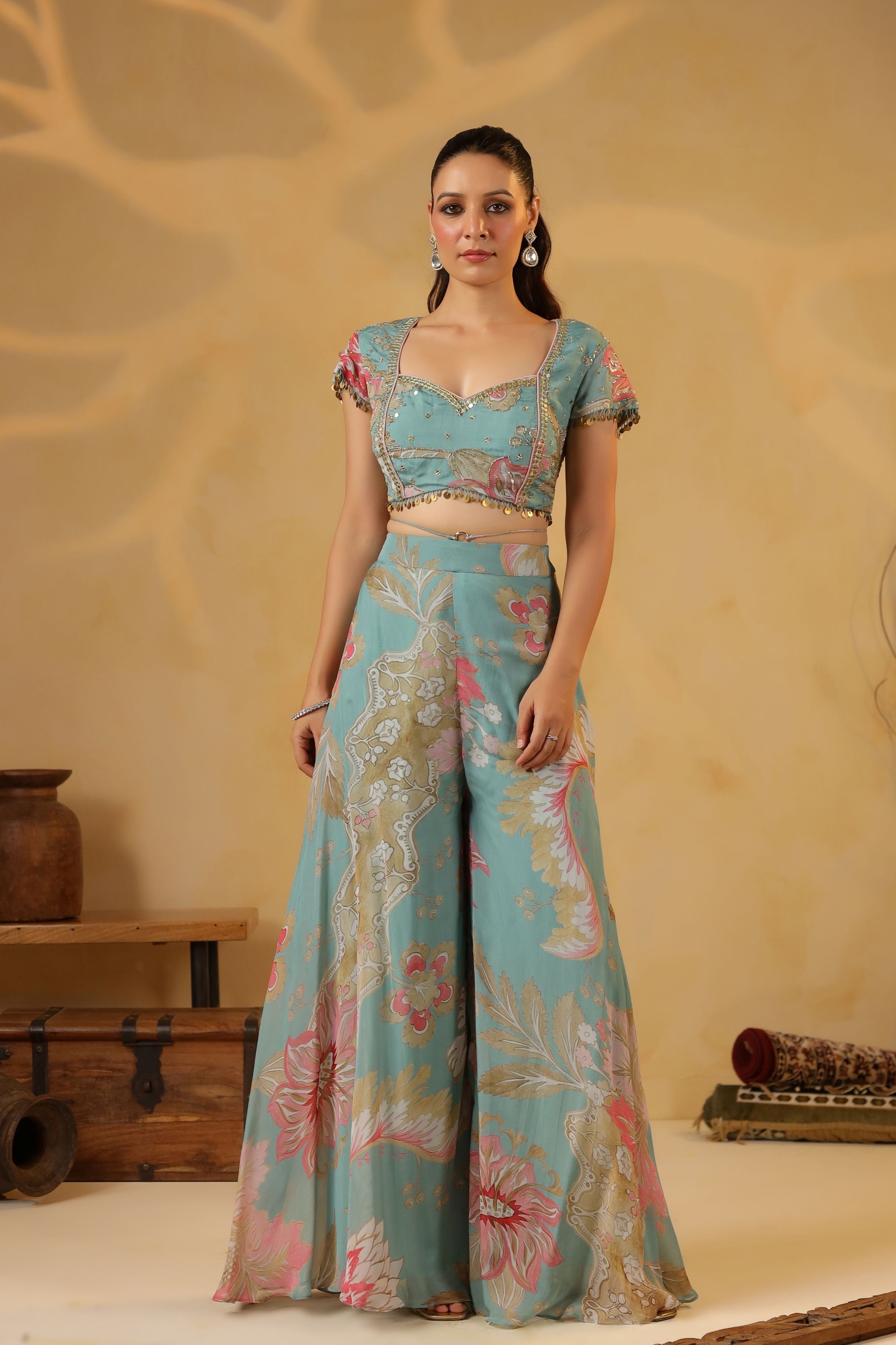 Tufts Blue Floral Printed Muslin Silk Cape Set