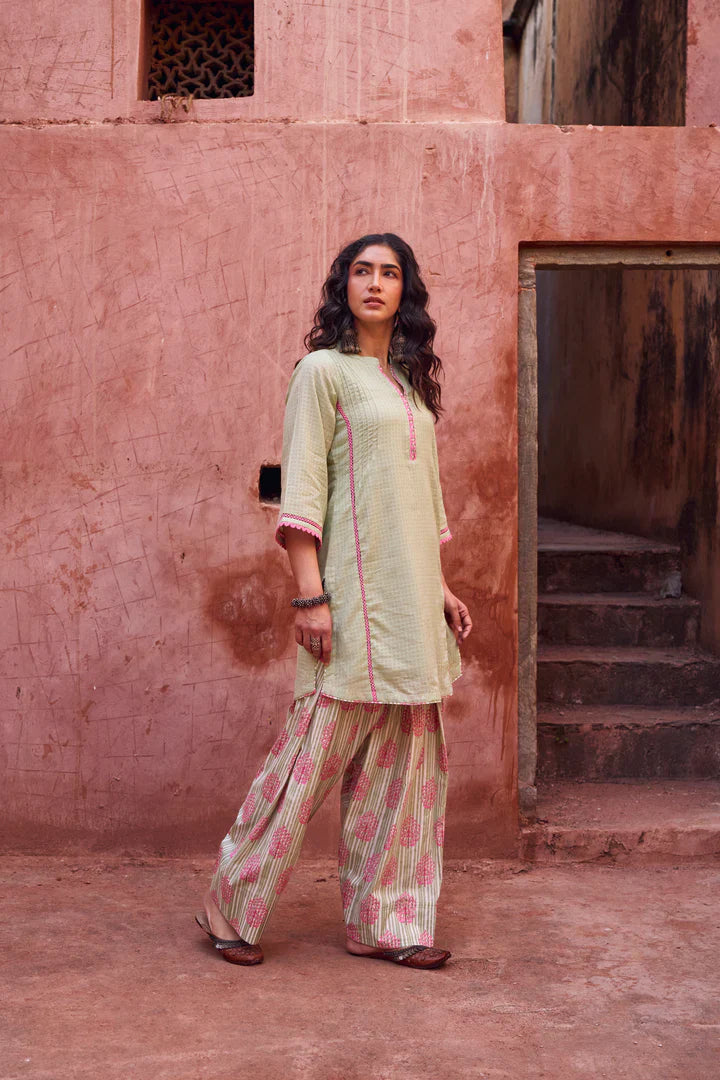 Pista Green Textured Mul-Cotton Kurta Set