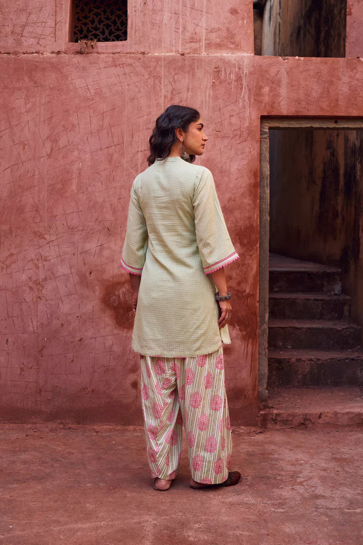 Pista Green Textured Mul-Cotton Kurta Set
