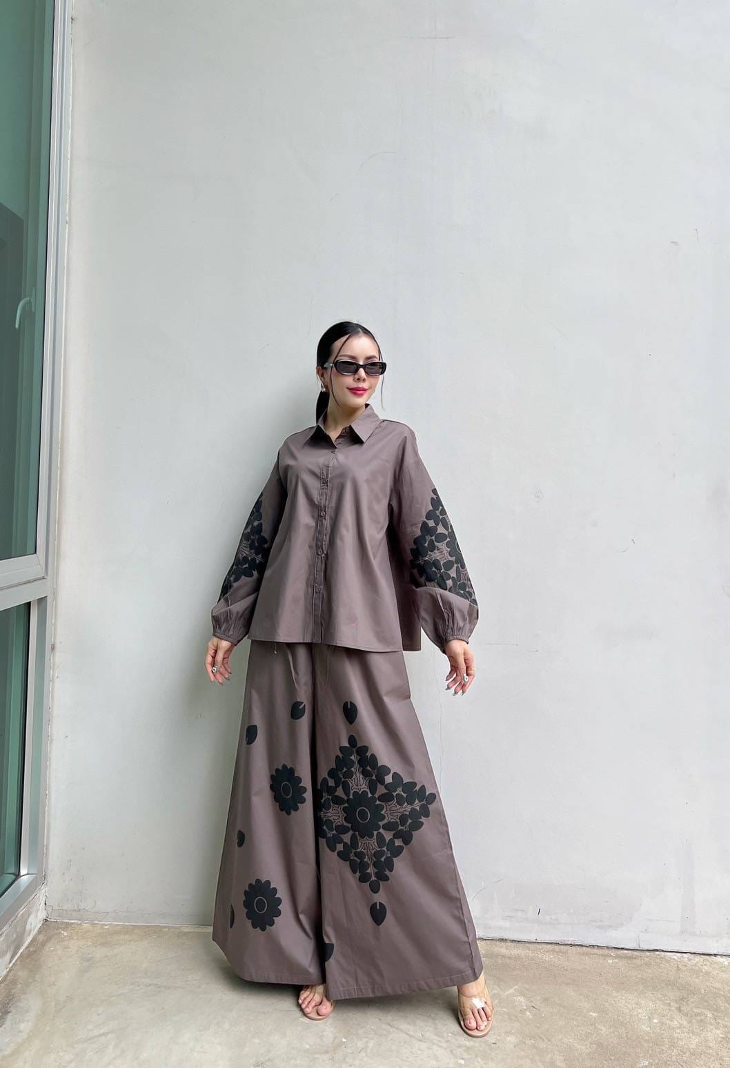 Taupe Grey Minimalist Black Floral Cotton Co-Ord Set
