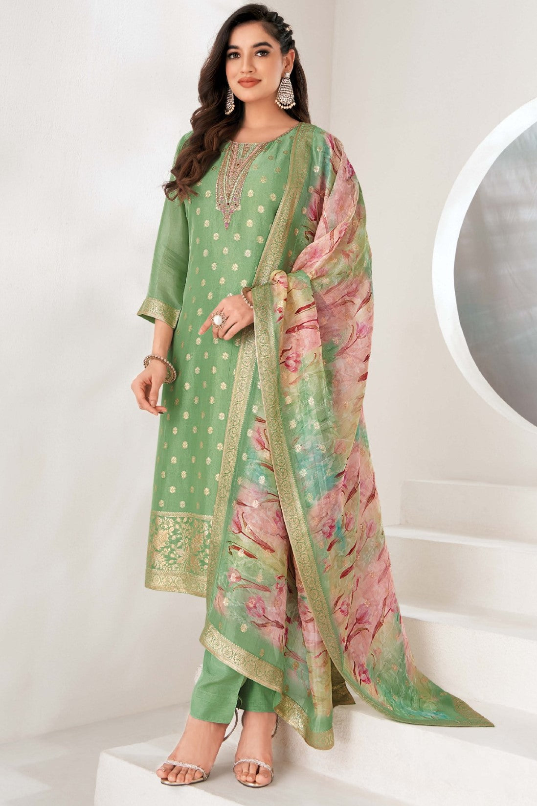 Affluent Green Banarasi Dola Silk Kurta Pant Set