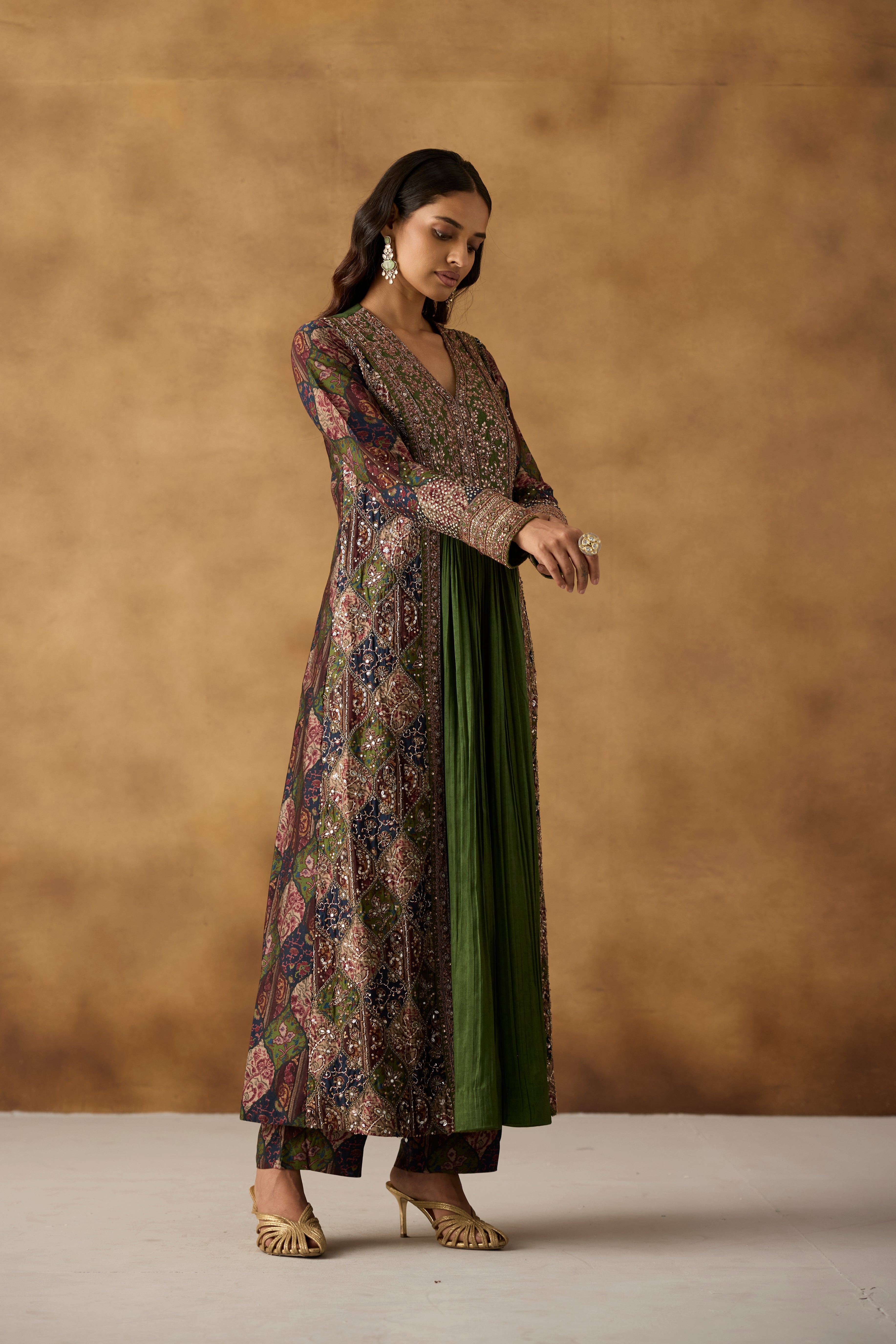 Forest Green Embellished Chanderi Silk Kurta Set