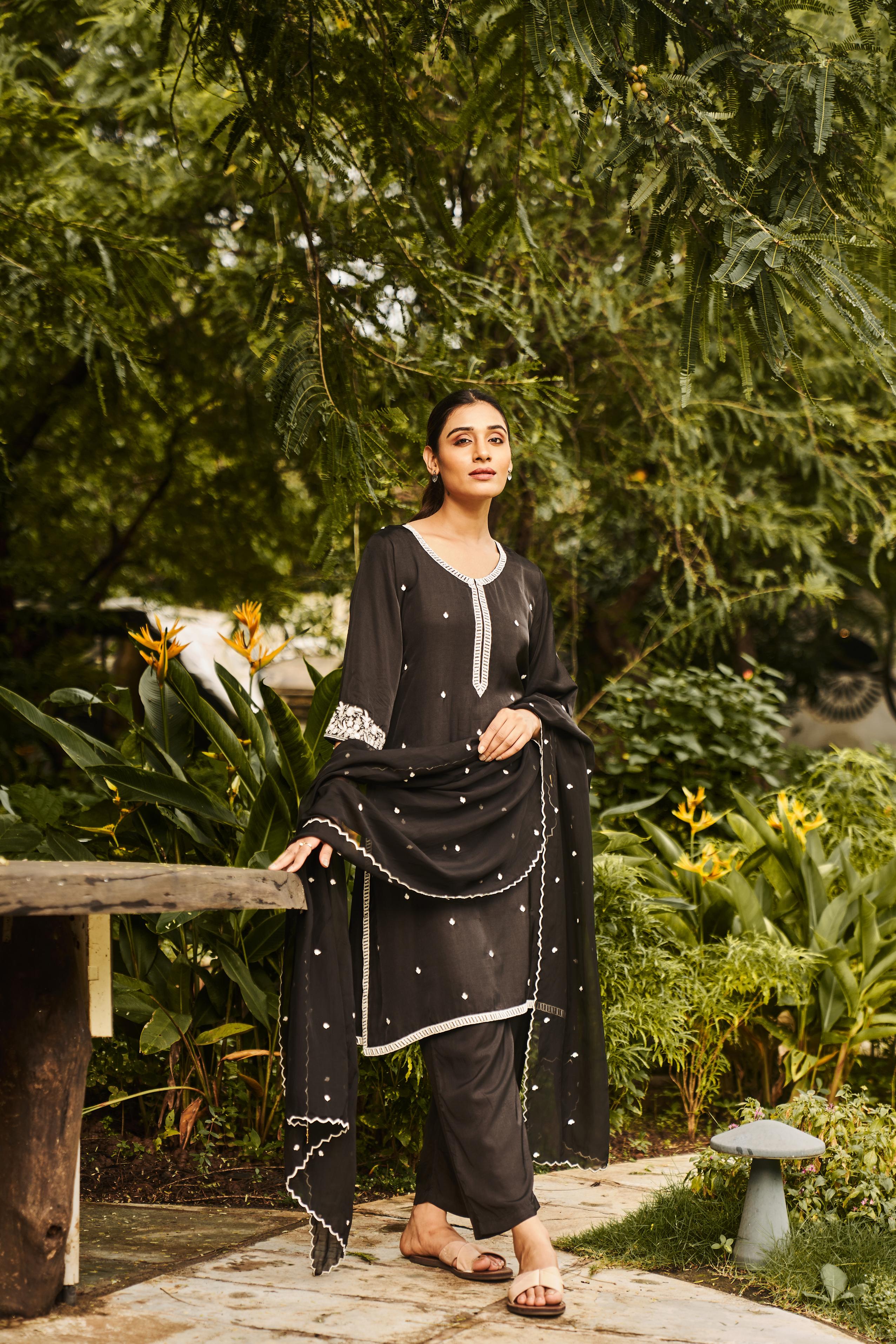 Black Embroidered Crepe Silk Kurta Pants Set