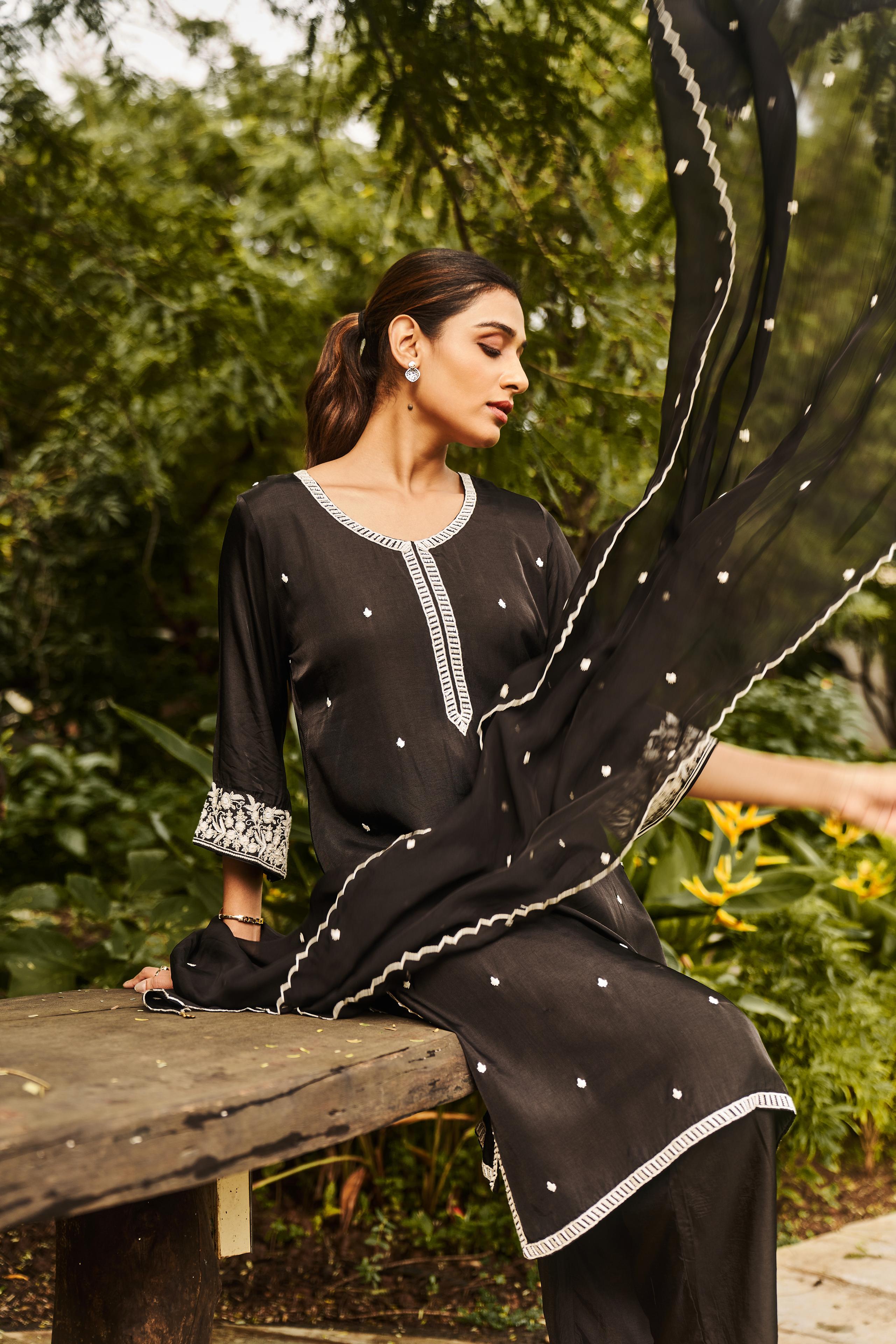 Black Embroidered Crepe Silk Kurta Pants Set