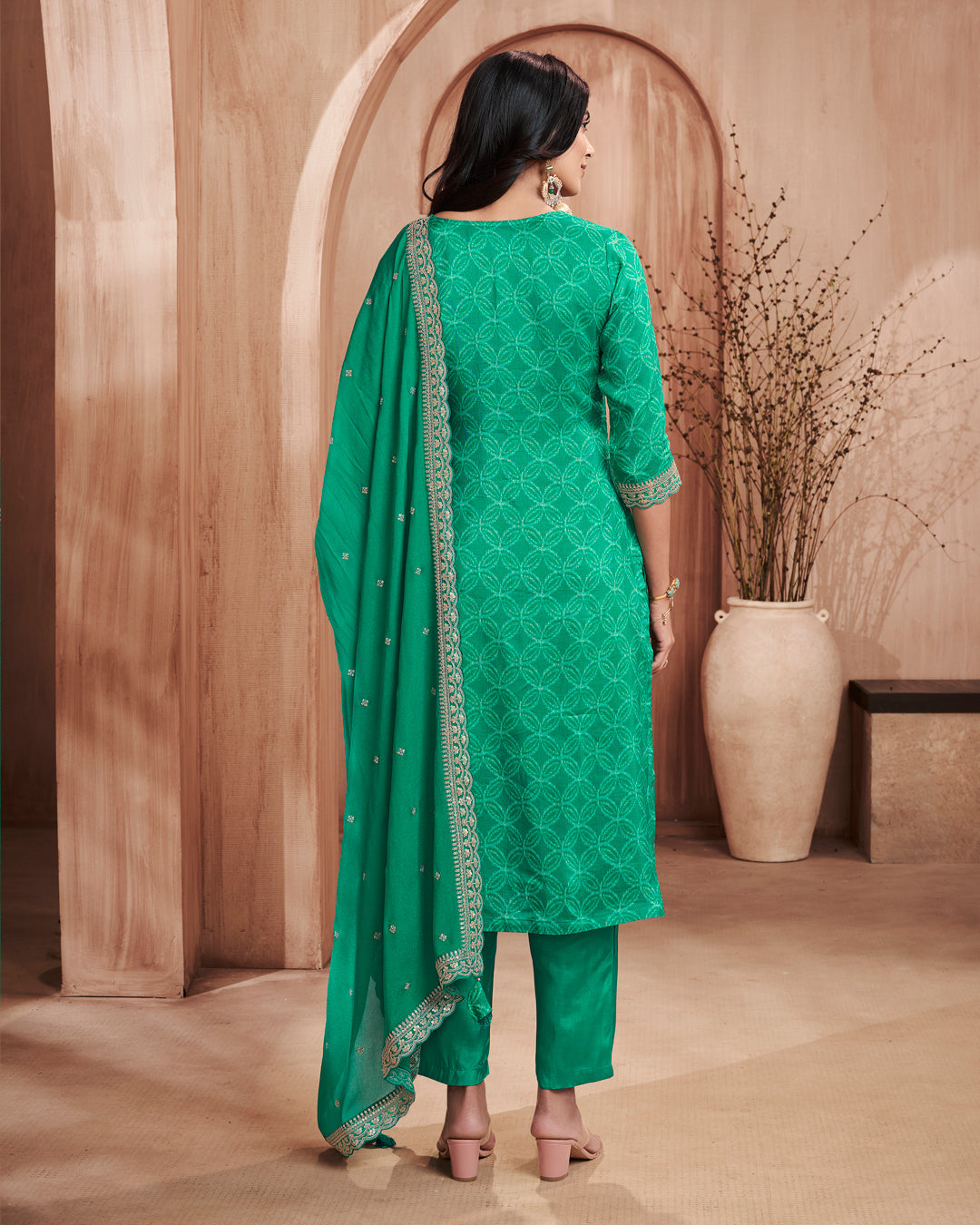 Emerald Regal Embellished Dola Silk Pant Set