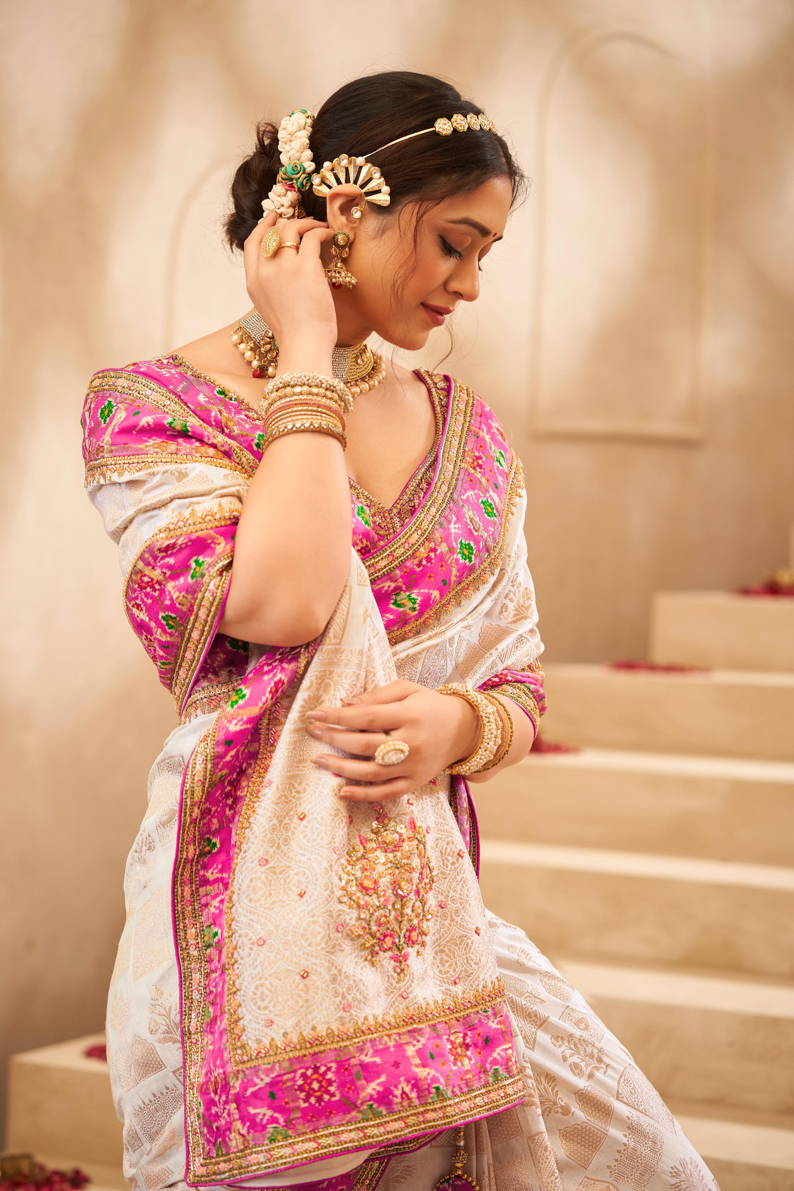 Elegant Cream Digital Printed Dola Silk Saree