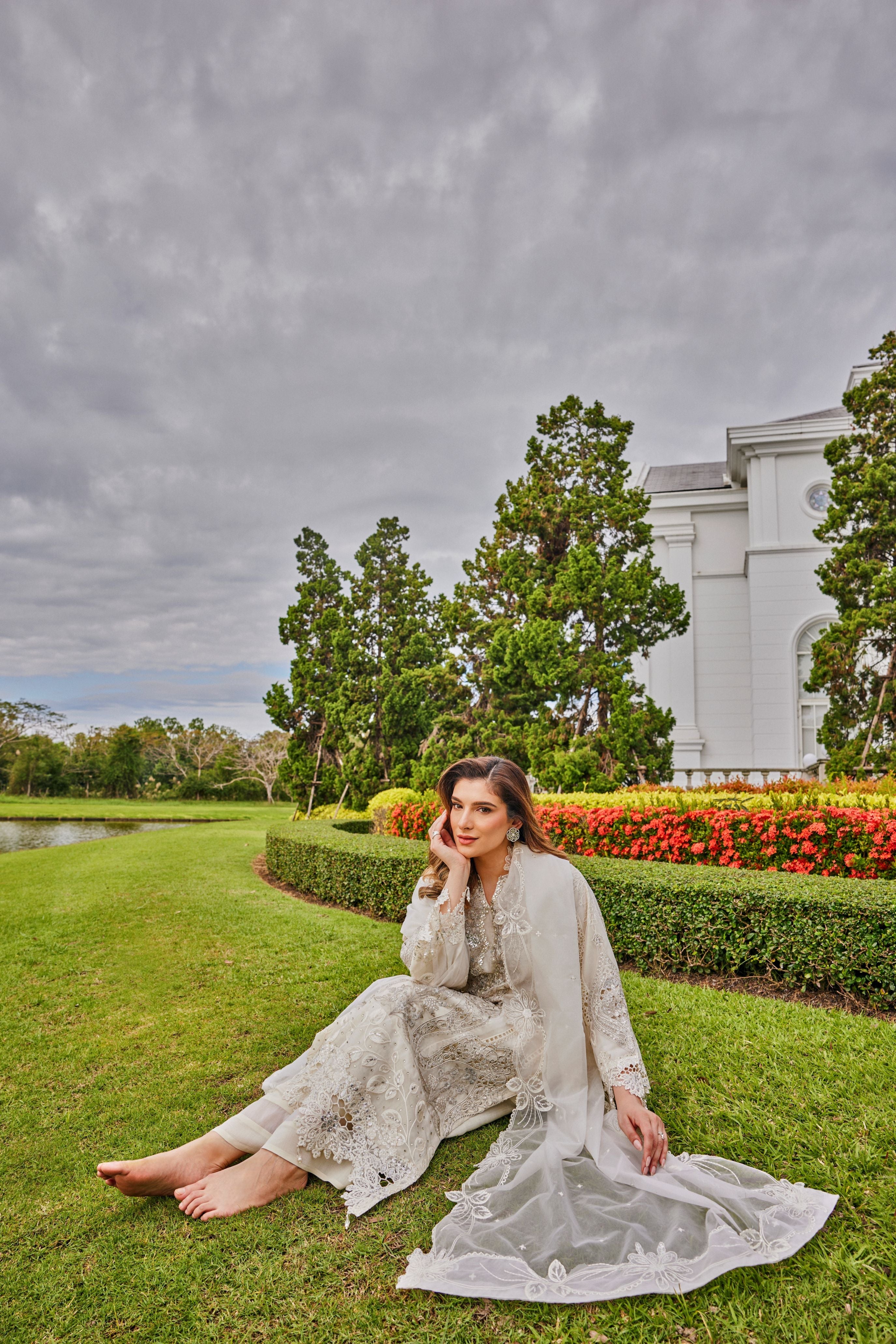 Safed Noor Embellished Organza Silk Pant Set