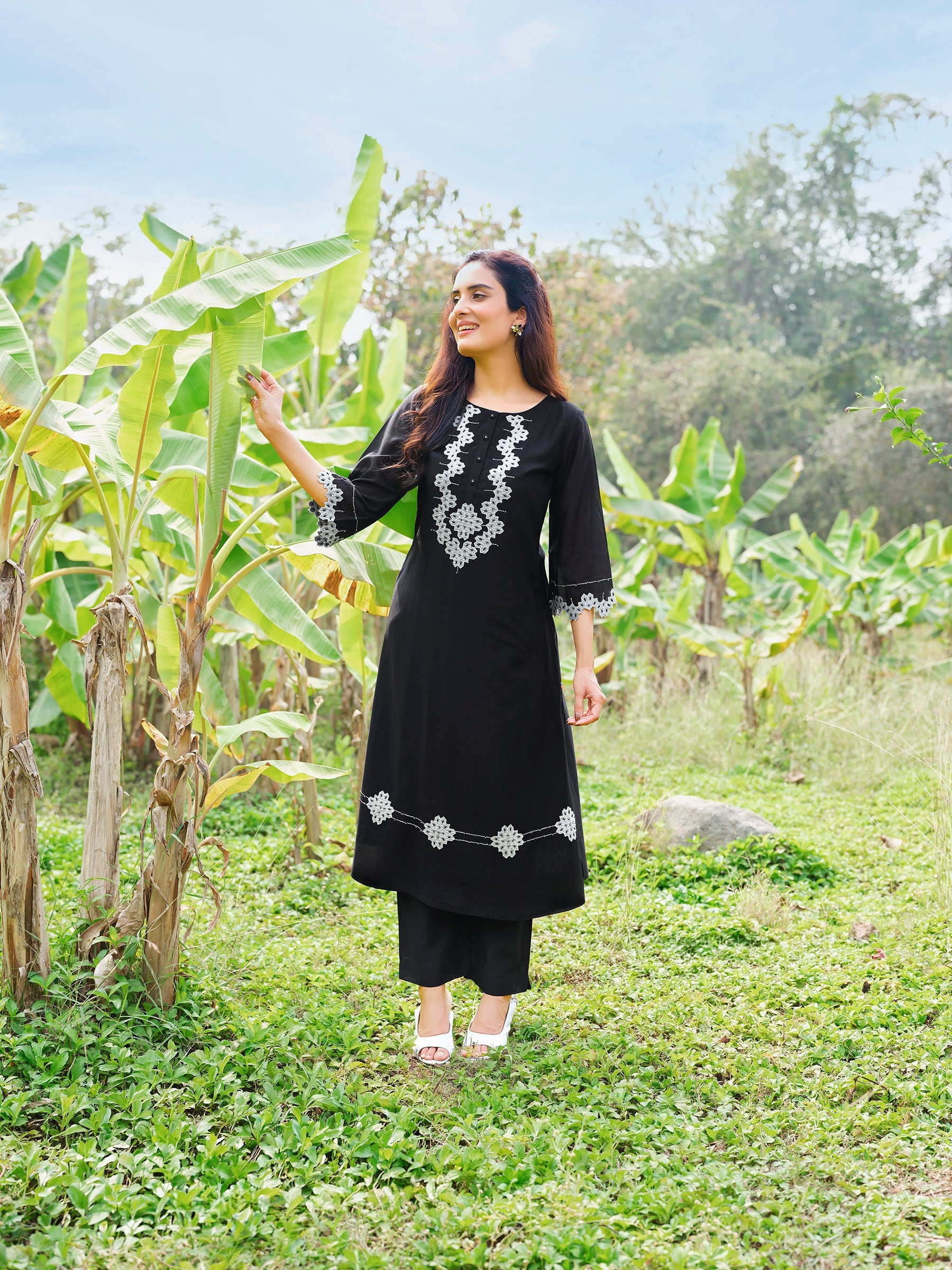 Black Embroidered Chanderi Silk Kurta Set