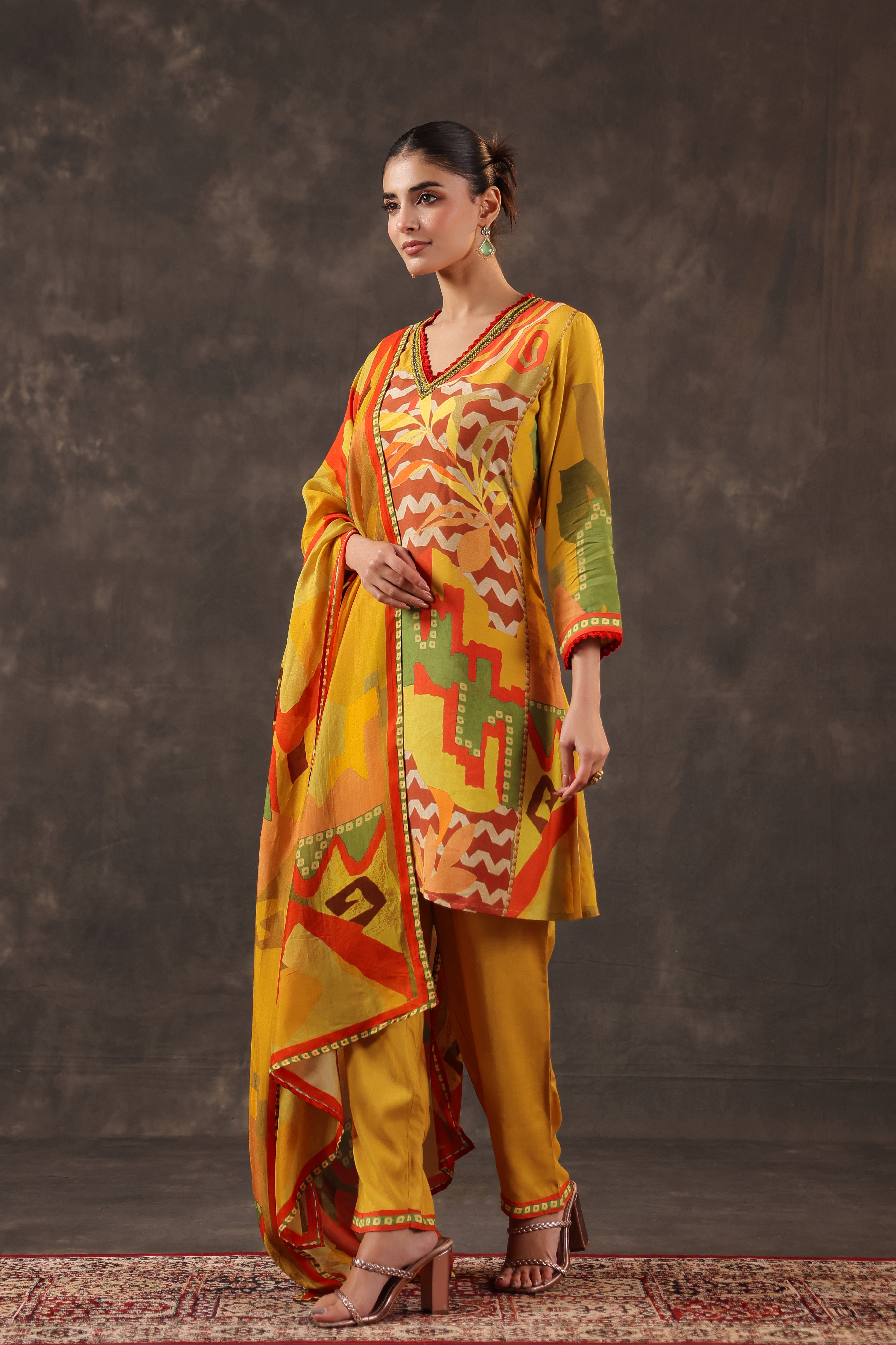 Yellow Mellow Printed Muslin Silk Pant Set