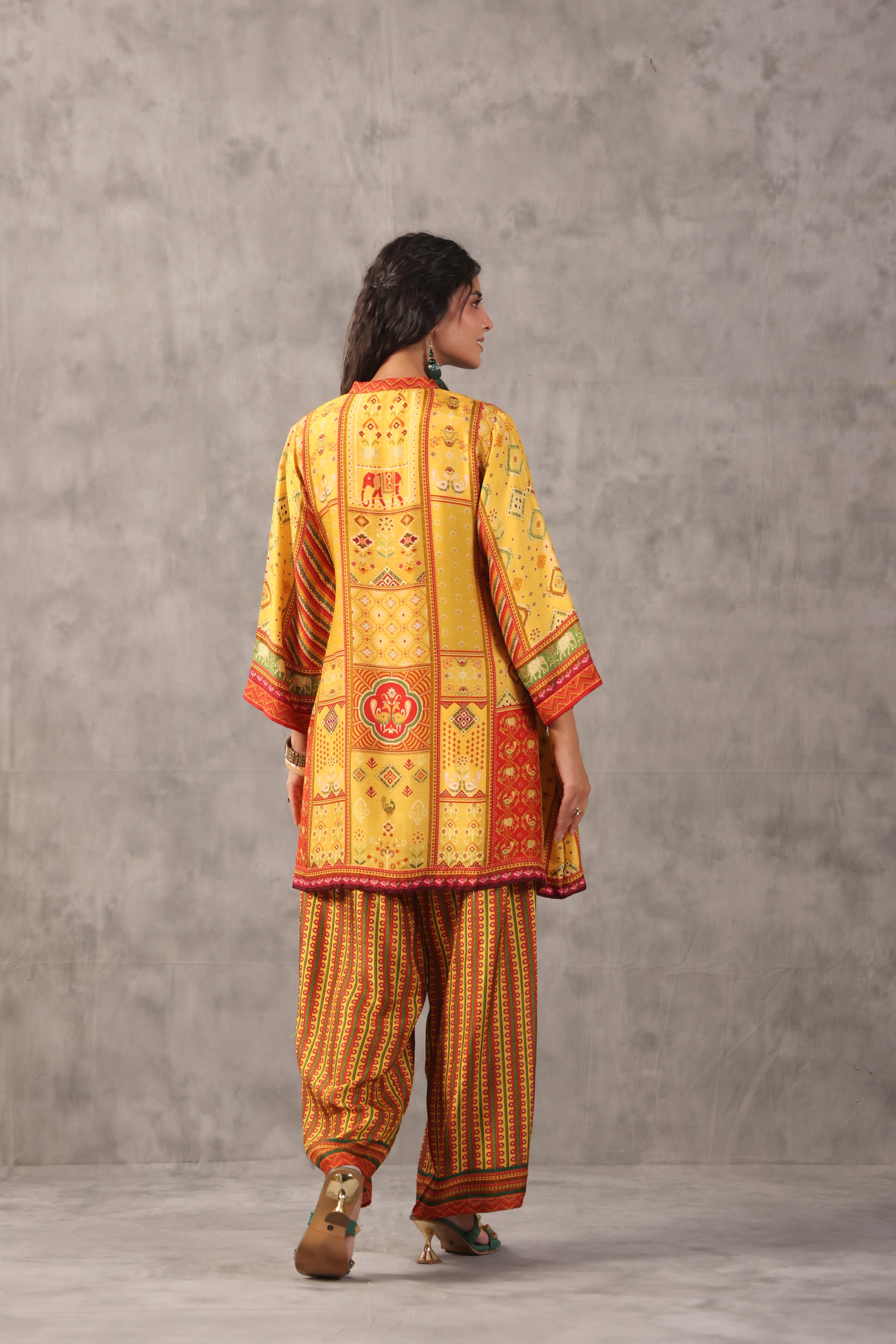Sunset Printed Dola Silk Kurta Set