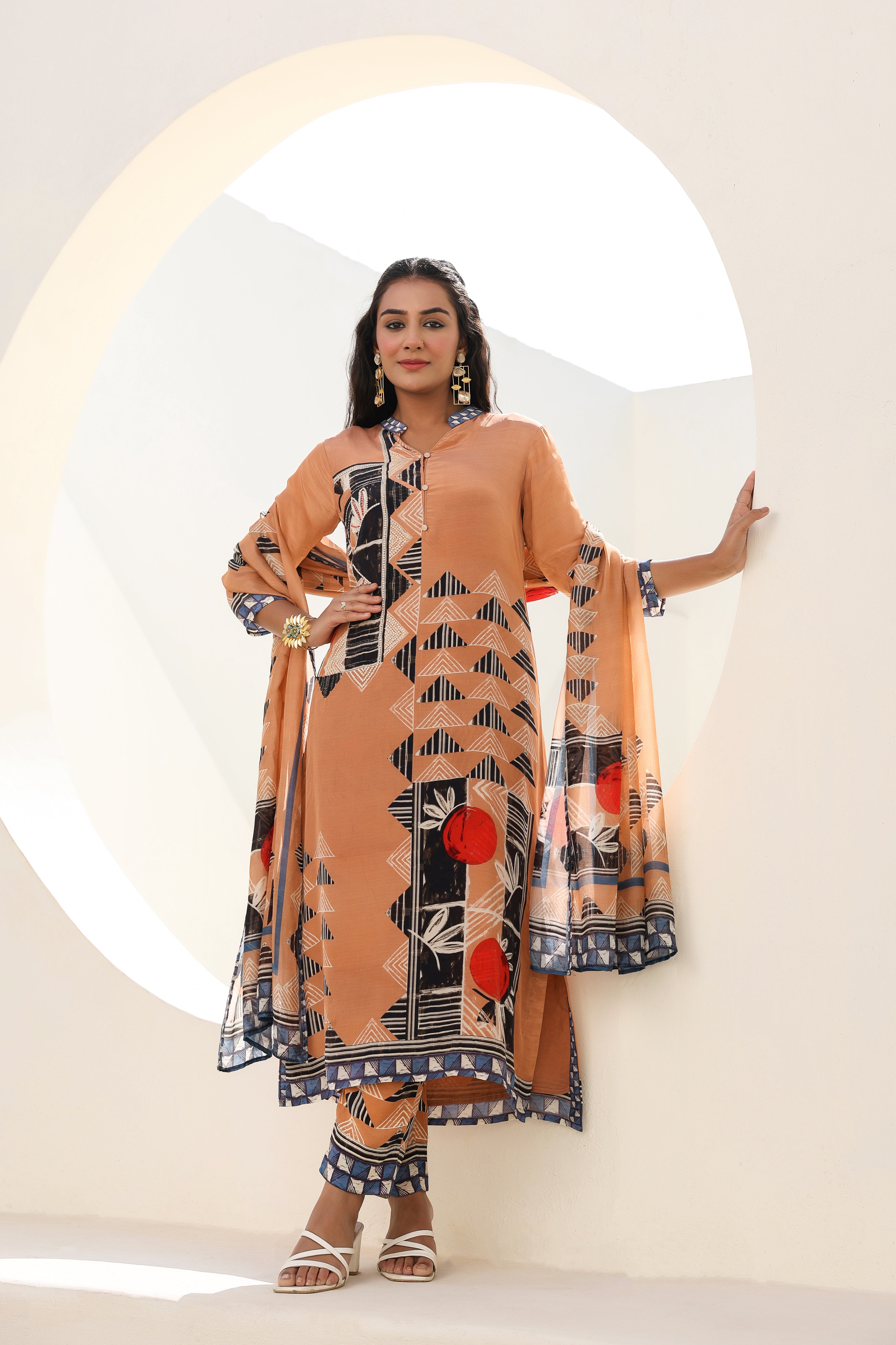 Pastel Peach Abstract Printed Crepe Silk Kurta Pants Set